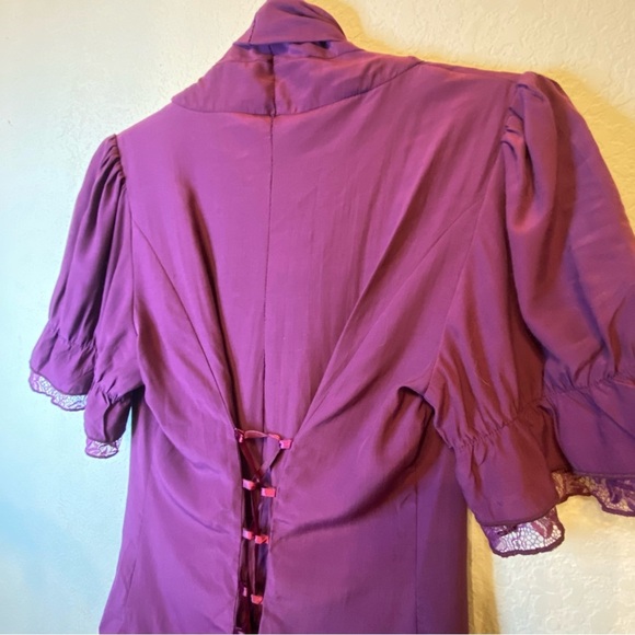 SCARLET DARKNESS Renaissance Goth Short Puff Sleeve Sweetheart Collar Corset Top - Picture 14 of 16